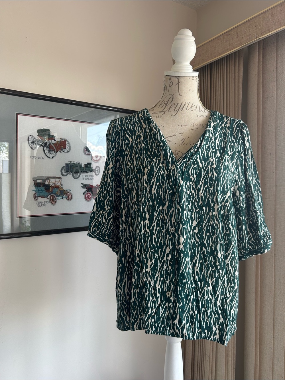 Vero Moda Abstract Print Button-Up Blouse